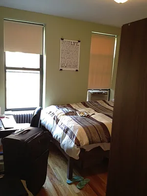 Rented by Moses Stoller, LREB | media 9