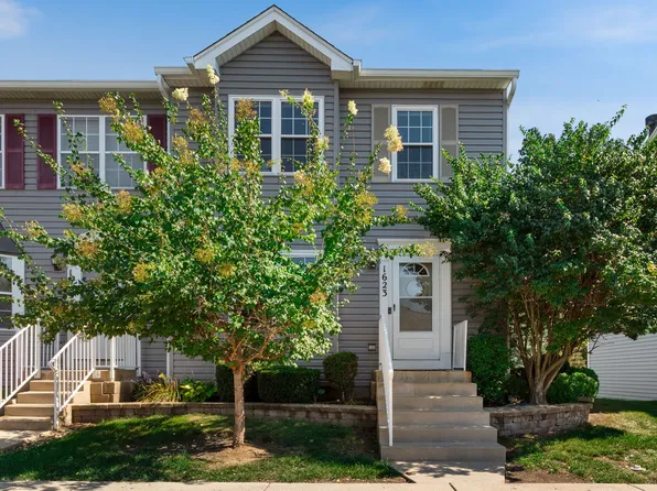 1623 Delaware Ct, Geneva, IL 60134