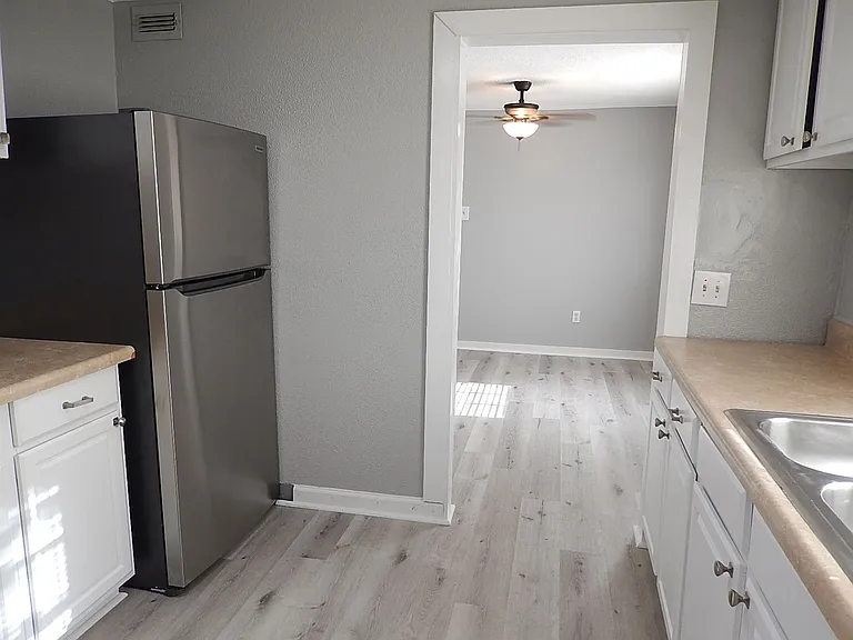 1519 Pepper Dr — Photo 7
