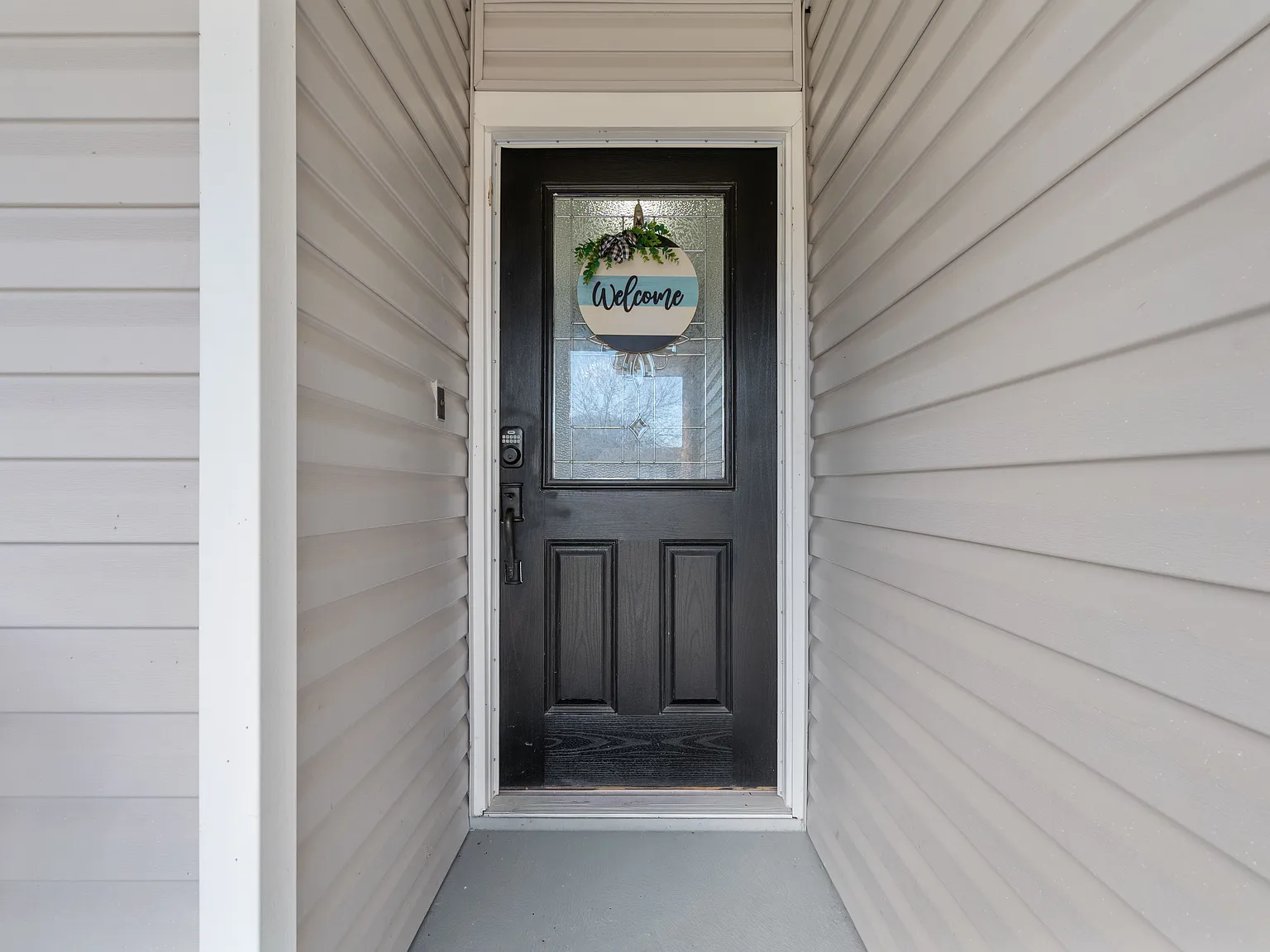 3 bed, 1282 sqft, $2,100 — Photo 4