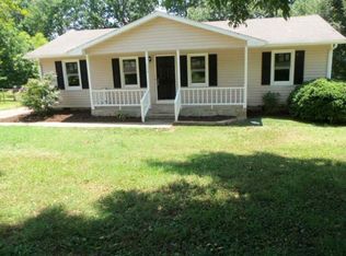 119 Blueberry Ln, Inman, SC 29349