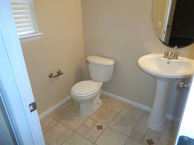 20019 E 41st Pl — Photo 16