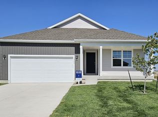 1302 NE 56th St, Ankeny, IA 50021