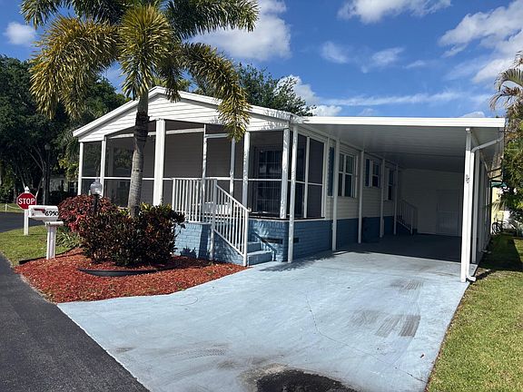 3rd image of 6950 NW 44th Avenue