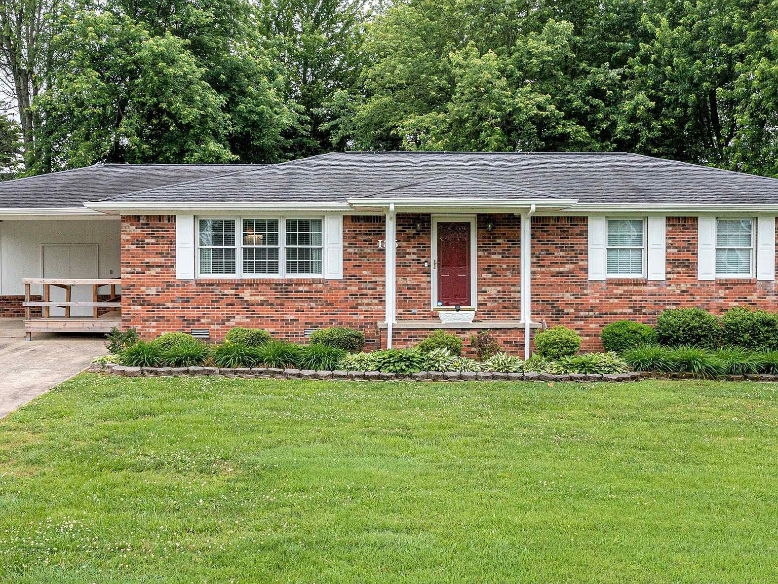 135 Hillington Dr, Paducah, KY 42001 Zillow