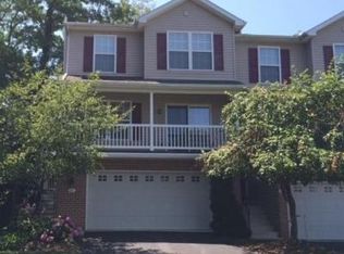 67 Parkside Dr #U-0024, Lebanon, PA 17042