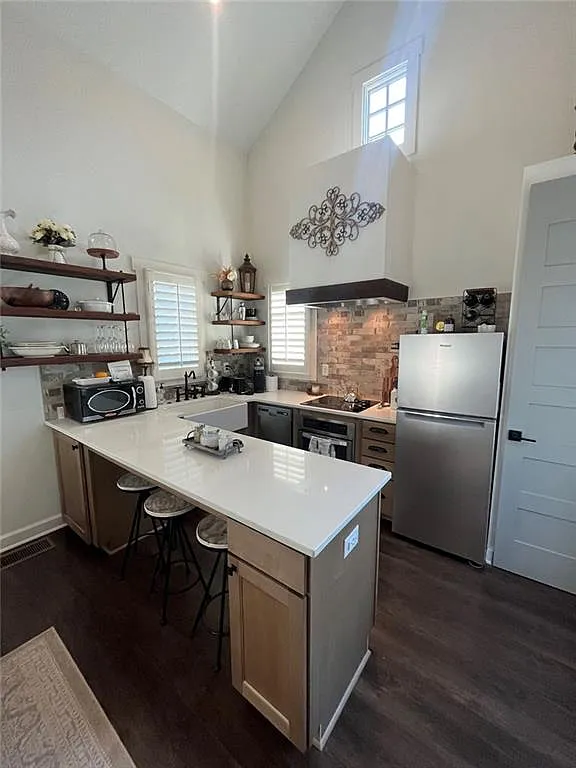 1 bed, 1.0 bath, 871 sqft, $3,200 — Photo 2