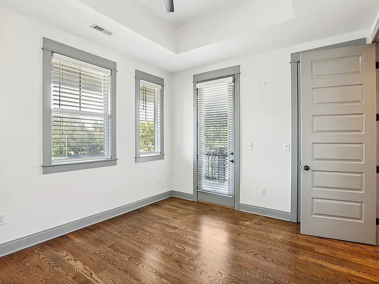 717 Stockell St — Photo 17