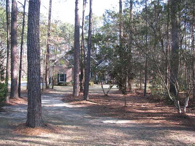 1st image of 107 Caveson Dr