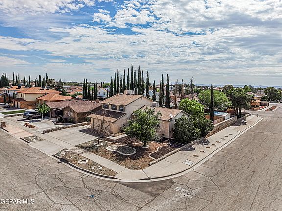3rd image of 11379 Quintana Dr