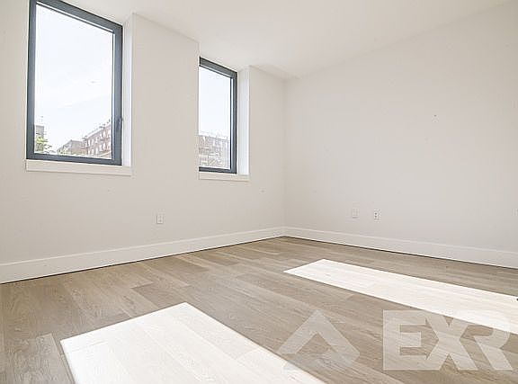 4th image of 1365 Nostrand Ave #1E
