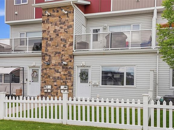 2nd image of UNIT 409-225 Hassard CLOSE