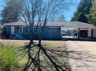 605 W Greer St, Honea Path, SC 29654