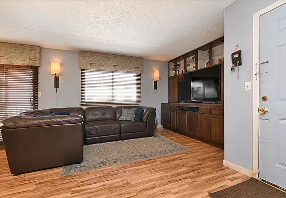 2nd image of 5-34 115th St #C