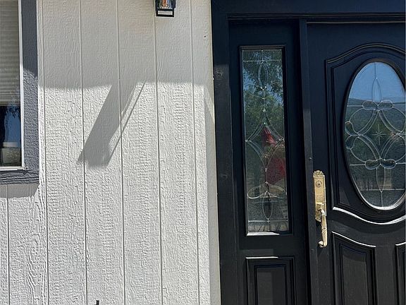 3rd image of 45015 Carrot Ln