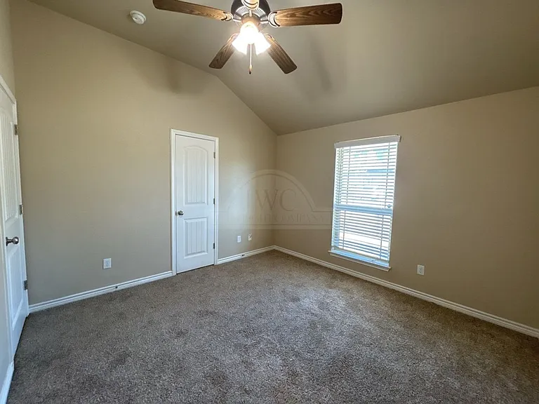 2109 Martin Luther King Jr Blvd — Photo 17