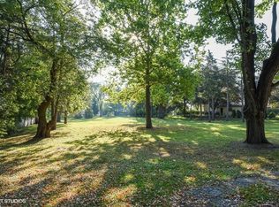 1027 Lincoln Ln, Elk Grove Village, IL 60007