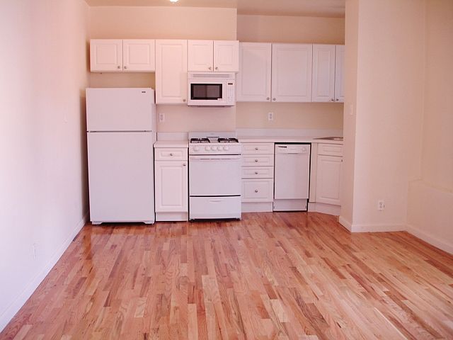 1st image of 346 E 20th St APT 7