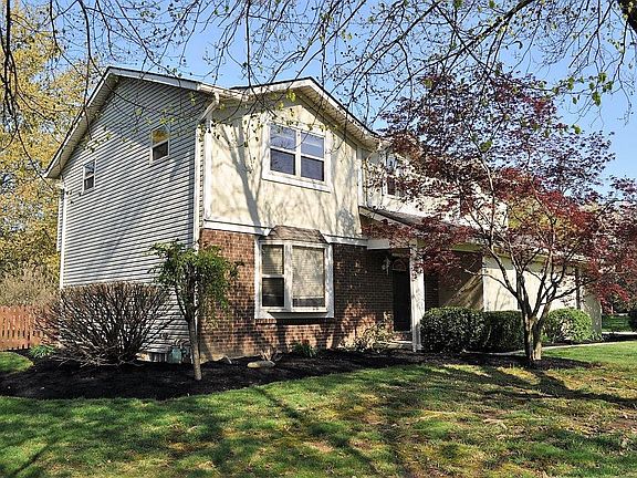3rd image of 13729 Stonehenge Cir NW
