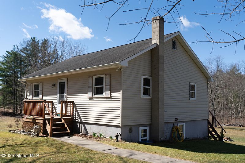 4th image of 47 Ruggles Road