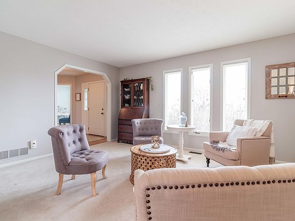 4th image of 12855 Wheaton Ave NW