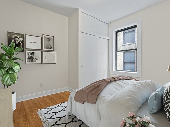 4th image of 207 W 11th St APT 1C