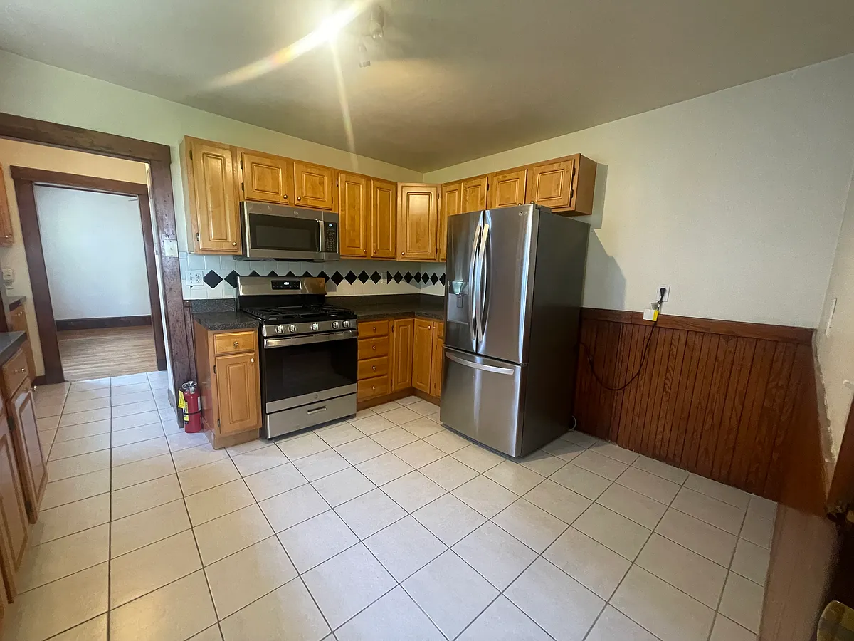 Building Photo - 180 Calumet St #1