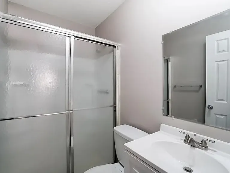 Finneytown Apartments & Townhomes — Photo 7