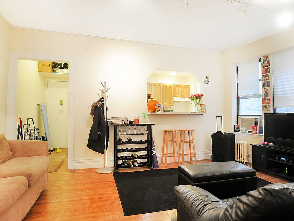 1st image of 337 W 21st St APT 3A