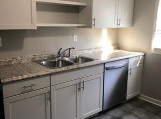 304 B S Cherry St, Kernersville, NC 27284