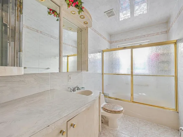 102-01 62nd Road image 14 of 25