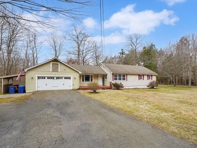 400 Dickinson Hill Rd, Russell, MA, 01071