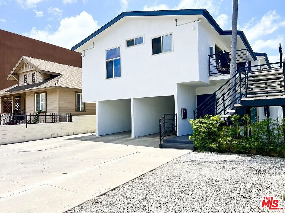 1336 W 37th Dr #3