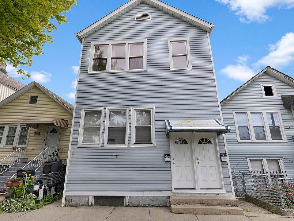 1st image of 4716 S Loomis Blvd