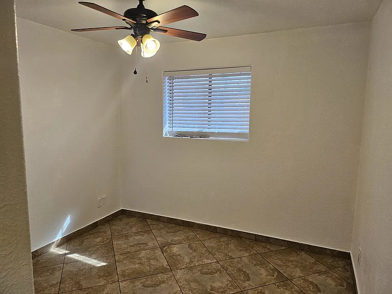 4003 E Moreland St #2 — Photo 17