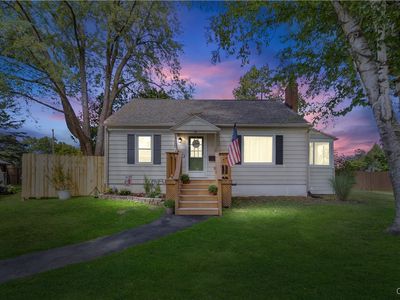 121 Herbert St, North Syracuse, NY, 13212