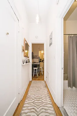 Rented by Jonathan Wachtel, LREB | media 22