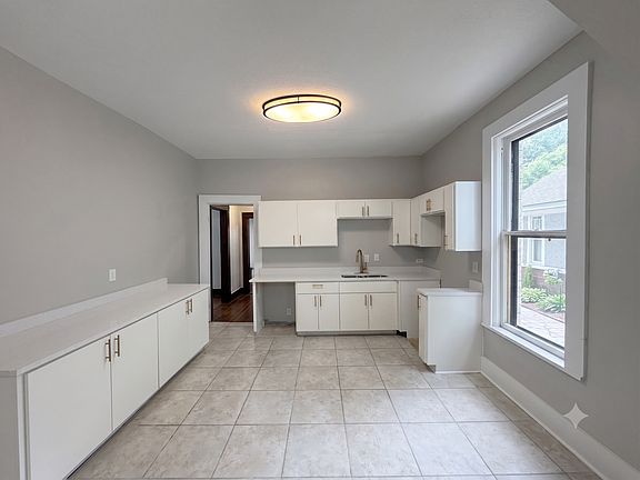 5th image of 1258 Agnes Pl