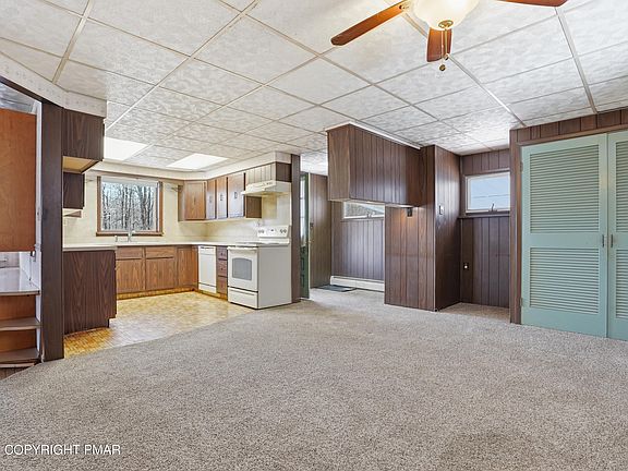 5th image of 127 Burgoon Rd