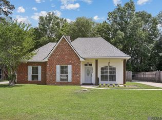 34898 Saint Regis Ct, Denham Springs, LA 70706