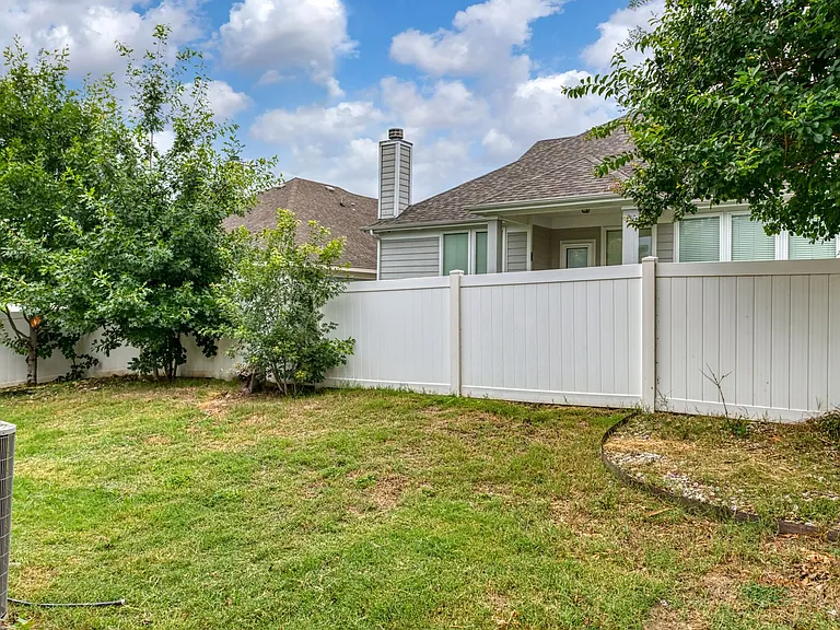 5005 Cassidy Ln — Photo 24