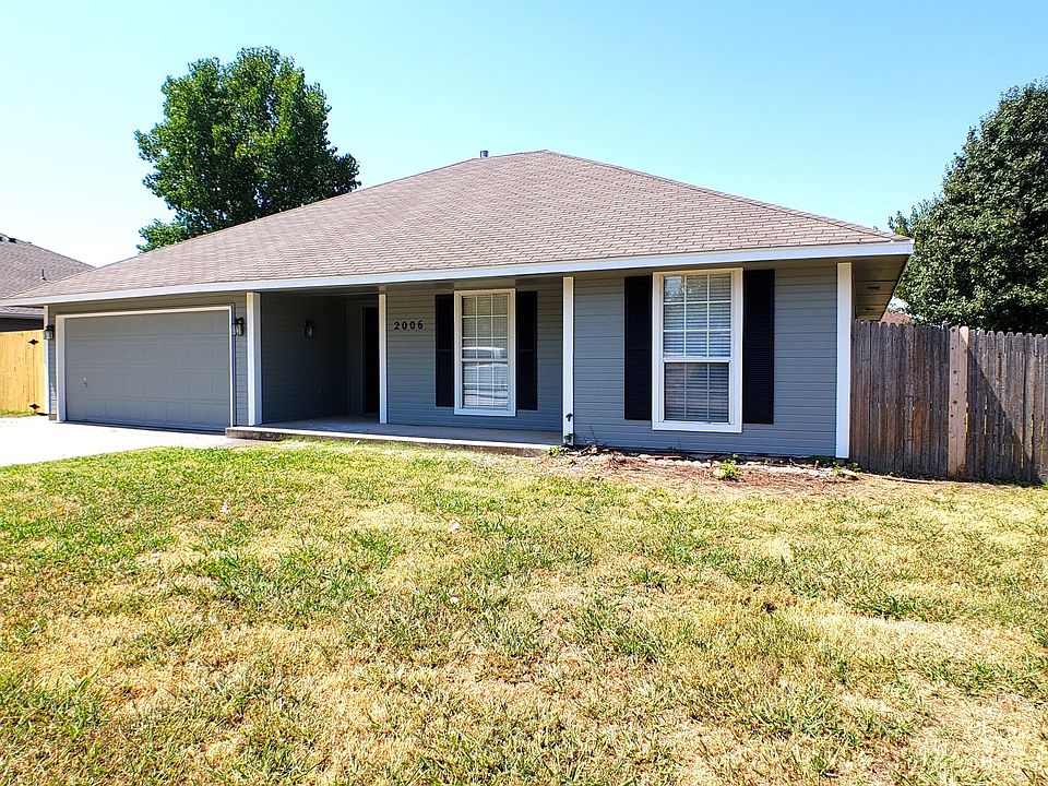1st image of 2006 Beaumont Dr