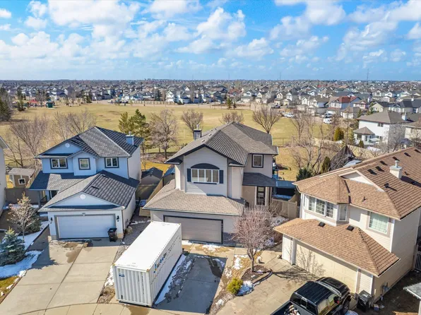 8027 3rd Ave SW, Edmonton, AB T6X 1K6