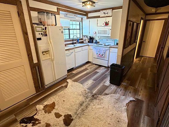 4th image of 74 Windham Ln