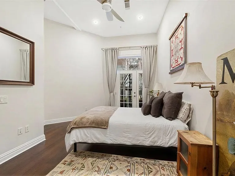 15 Warren St #115 — Photo 8