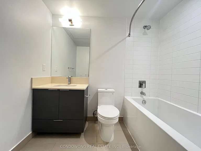 181 Dundas St E #705 — Photo 6
