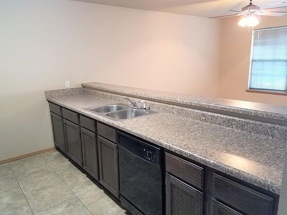 5th image of 1540-B N 24th St