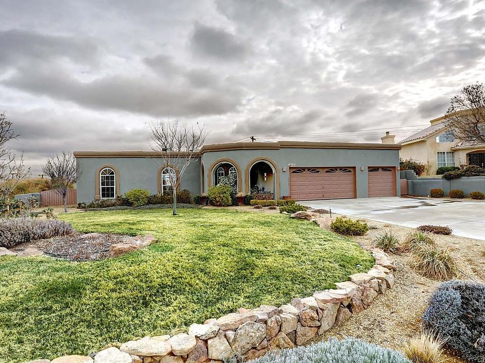 1st image of 4304 Condesa Dr NW