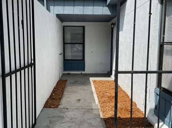 1253 Mayport Landing Cir, Jacksonville, FL 32233