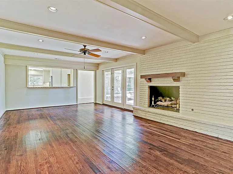 10626 Fairlane Dr — Photo 5